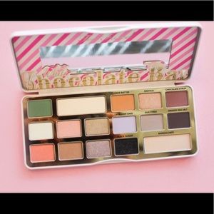 Too faced white chocolate bar pallet